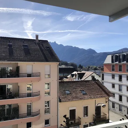 Appartement 38m2 Le Grand Angle, Centre-ville, Parking Et Terrasse Aix-les-Bains